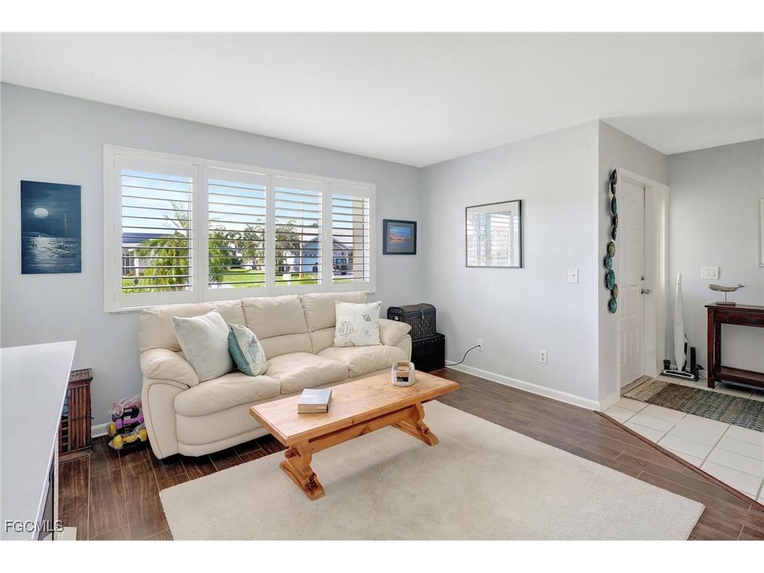 1012 SW 51st Terrace Cape Coral FL 33914 2025007001 image9