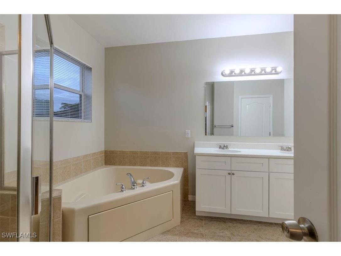 10120 N Golden Elm Drive Estero FL 33928 225083742 image19