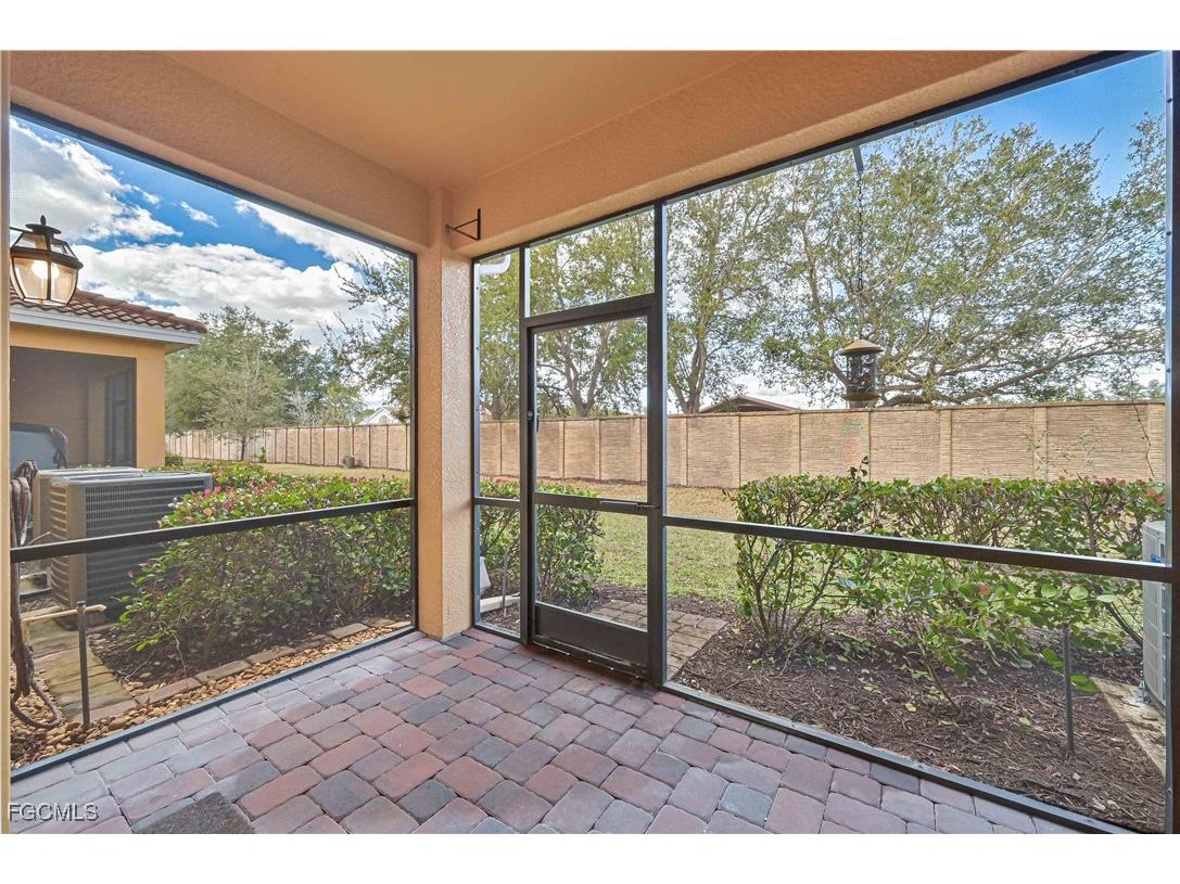 10120 Tin Maple Drive #19 Estero FL 33928 2026001920 image3