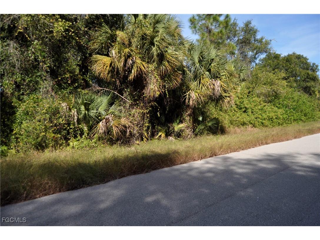 1013 Anderson Street Lehigh Acres FL 33974 2025020140 image7