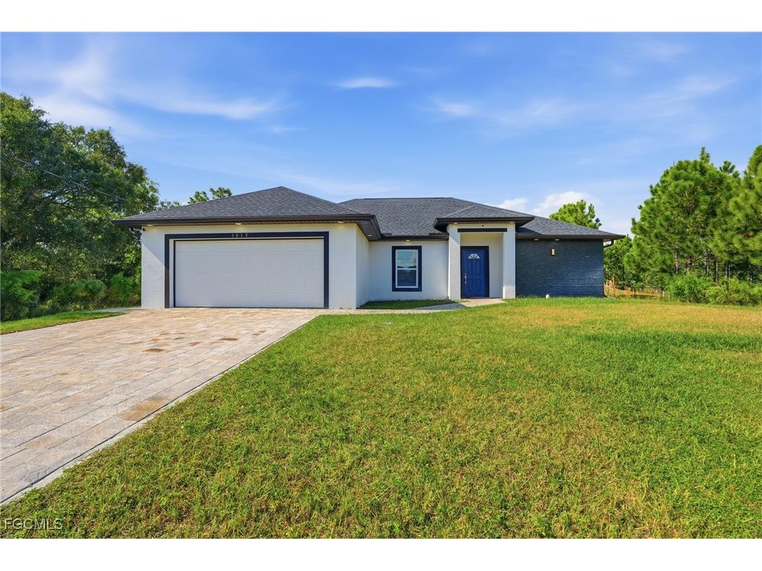 1013 Atherton Avenue Lehigh Acres FL 33971 2025020149 image1