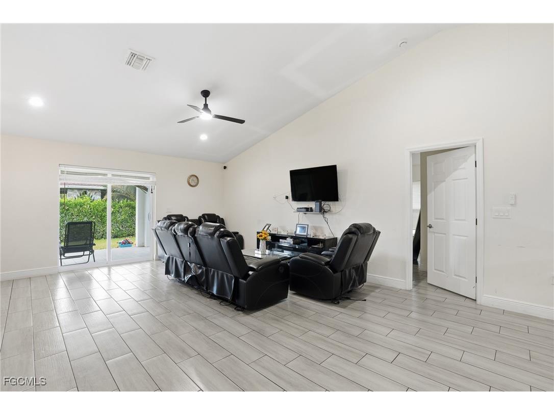 1013 Atherton Avenue Lehigh Acres FL 33971 2025020149 image10