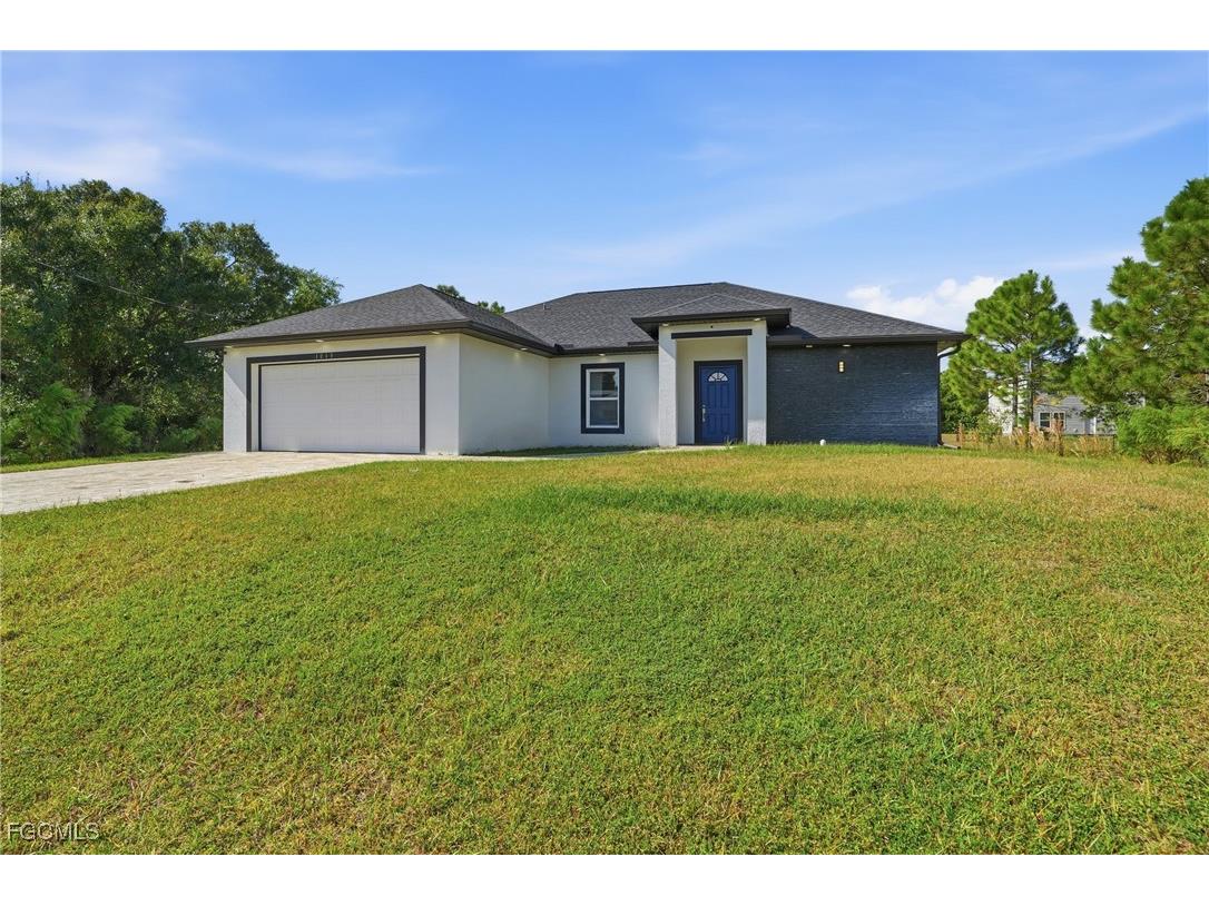 1013 Atherton Avenue Lehigh Acres FL 33971 2025020149 image5