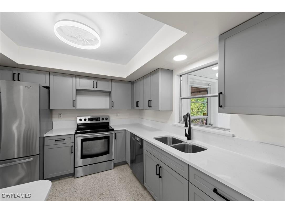 1013 Averly Street Fort Myers FL 33919 225084655 image2