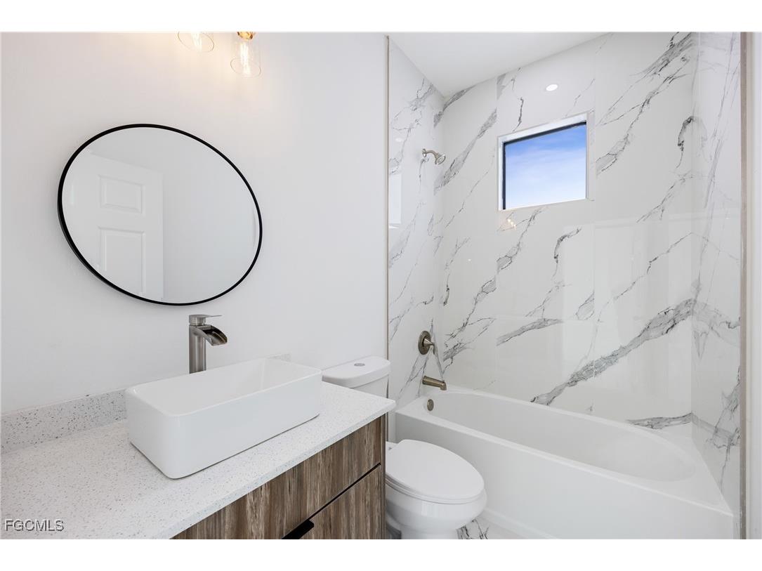 1013 El Dorado Boulevard N Cape Coral FL 33993 2025021634 image12