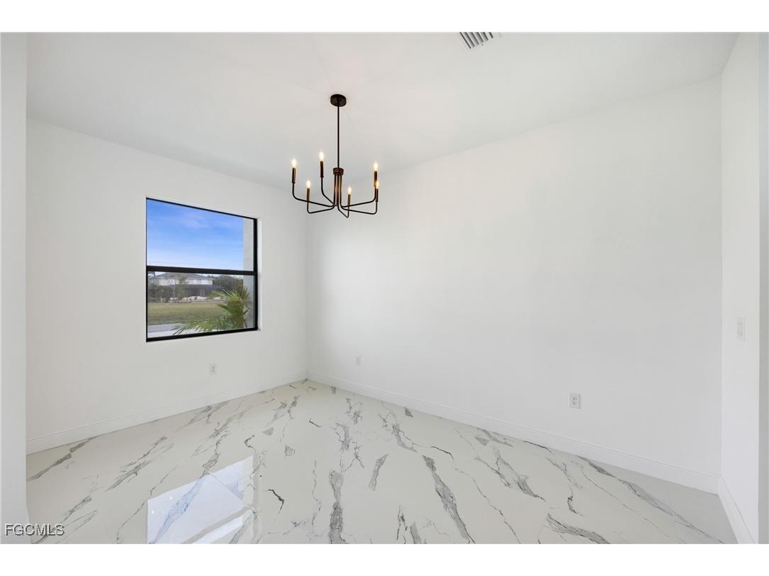 1013 El Dorado Boulevard N Cape Coral FL 33993 2025021634 image18