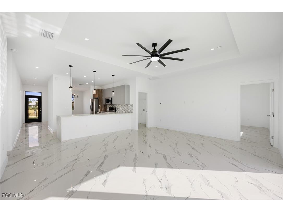 1013 El Dorado Boulevard N Cape Coral FL 33993 2025021634 image23