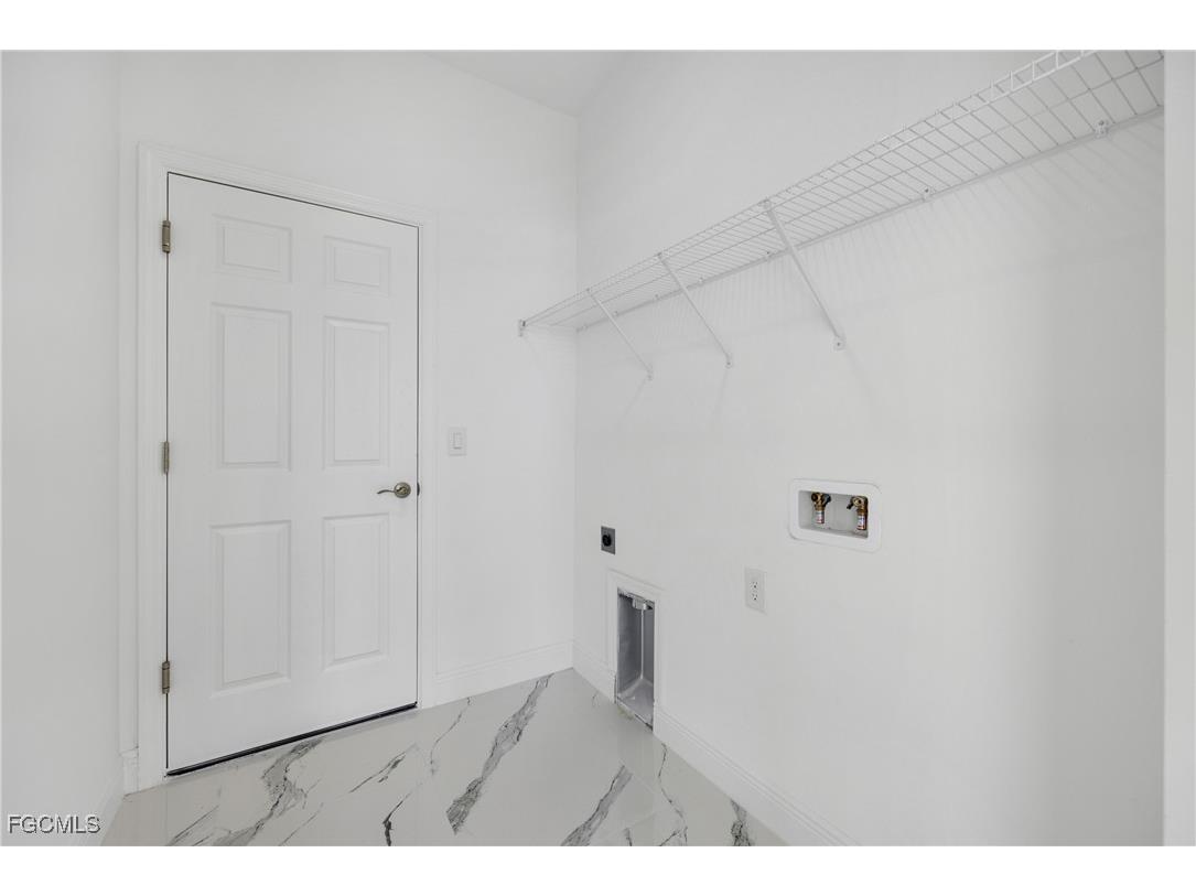 1013 El Dorado Boulevard N Cape Coral FL 33993 2025021634 image6