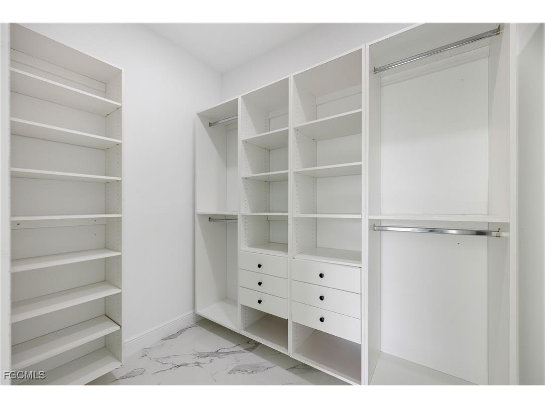 1013 El Dorado Boulevard N Cape Coral FL 33993 2025021634 image7