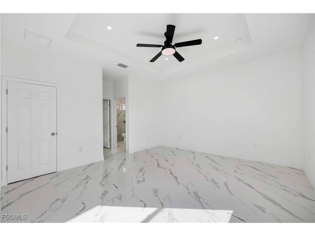 1013 El Dorado Boulevard N Cape Coral FL 33993 2025021634 image9