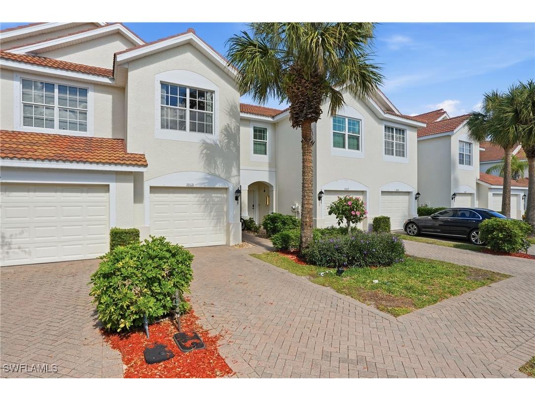 1013 Hampton Circle #127 Naples FL 34105 226002598 image1
