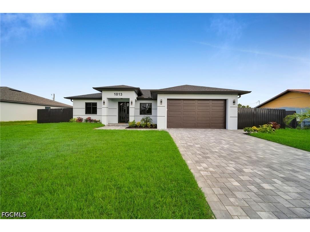 1013 NE 12th Terrace Cape Coral FL 33909 2026029262 image1