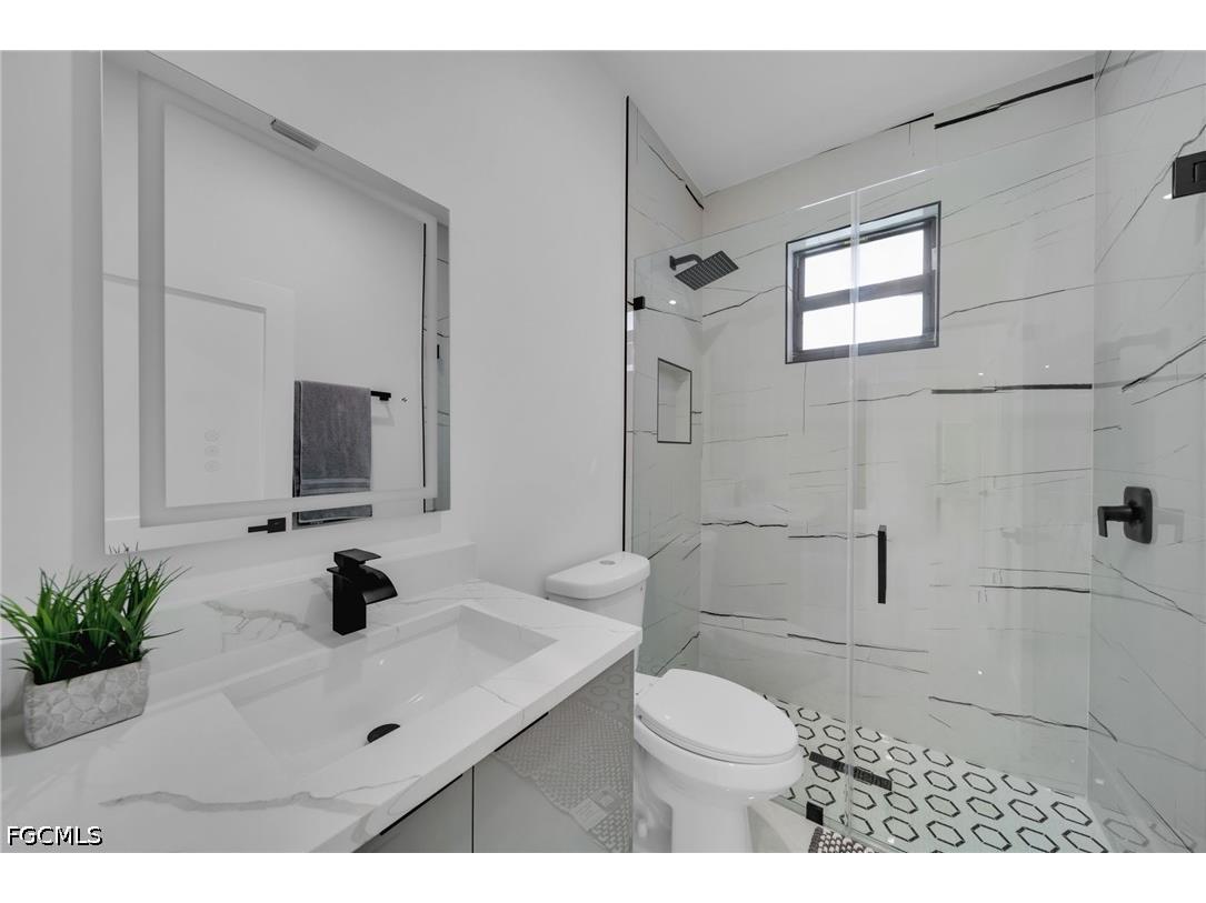 1013 NE 12th Terrace Cape Coral FL 33909 2026029262 image20