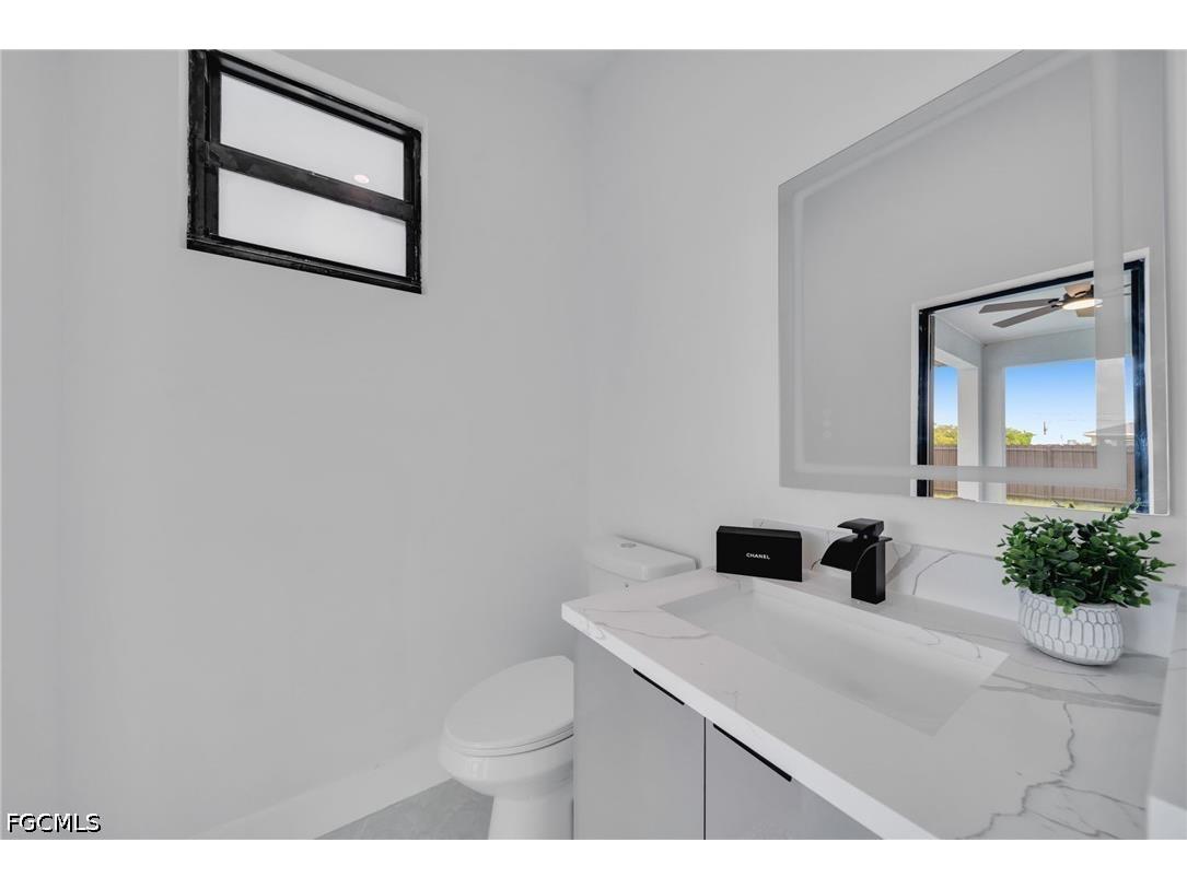 1013 NE 12th Terrace Cape Coral FL 33909 2026029262 image25