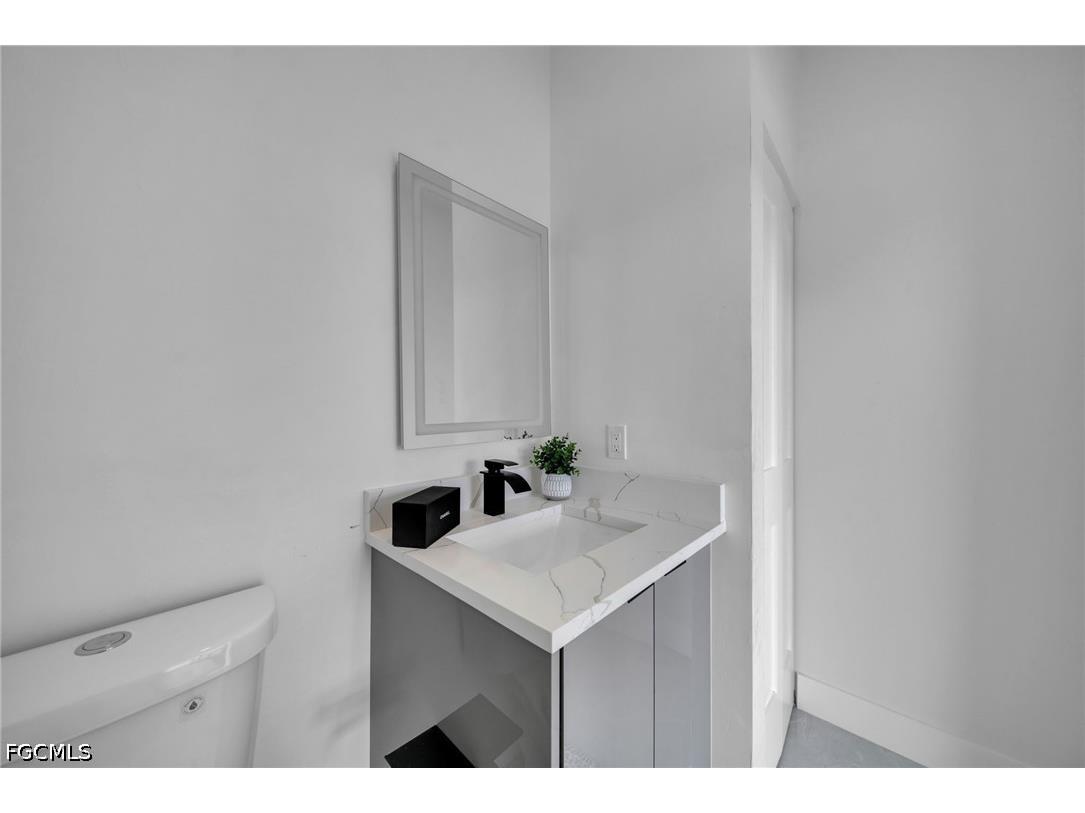1013 NE 12th Terrace Cape Coral FL 33909 2026029262 image26