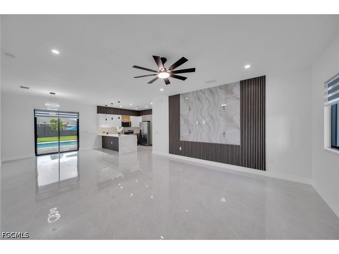 1013 NE 12th Terrace Cape Coral FL 33909 2026029262 image3