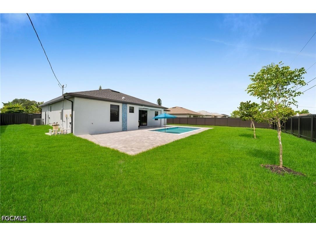 1013 NE 12th Terrace Cape Coral FL 33909 2026029262 image32