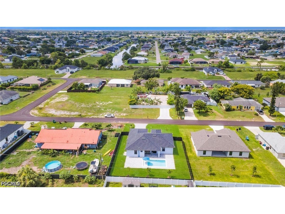 1013 NE 12th Terrace Cape Coral FL 33909 2026029262 image36