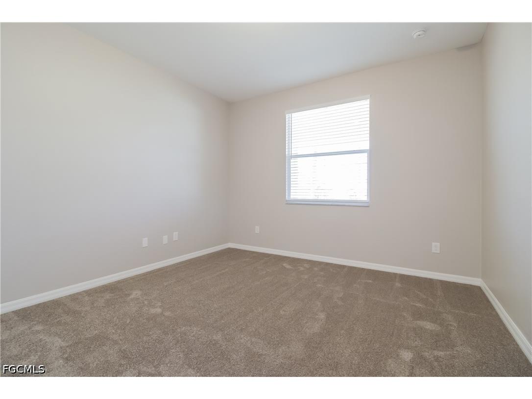 1013 SW 33rd Street Cape Coral FL 33914 2026029702 image11
