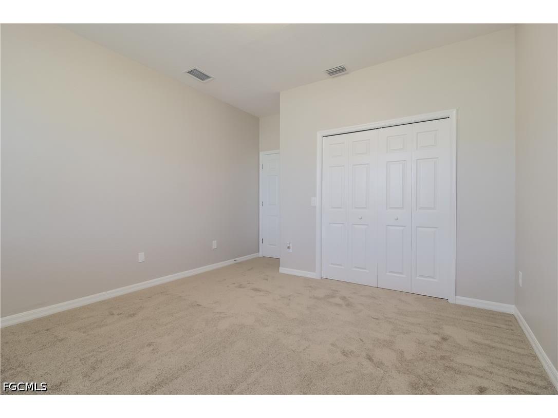1013 SW 33rd Street Cape Coral FL 33914 2026029702 image12