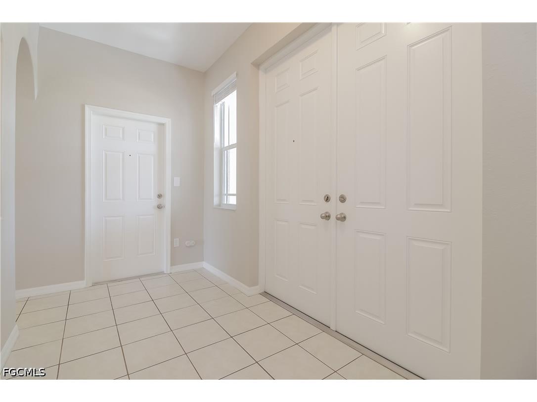 1013 SW 33rd Street Cape Coral FL 33914 2026029702 image4