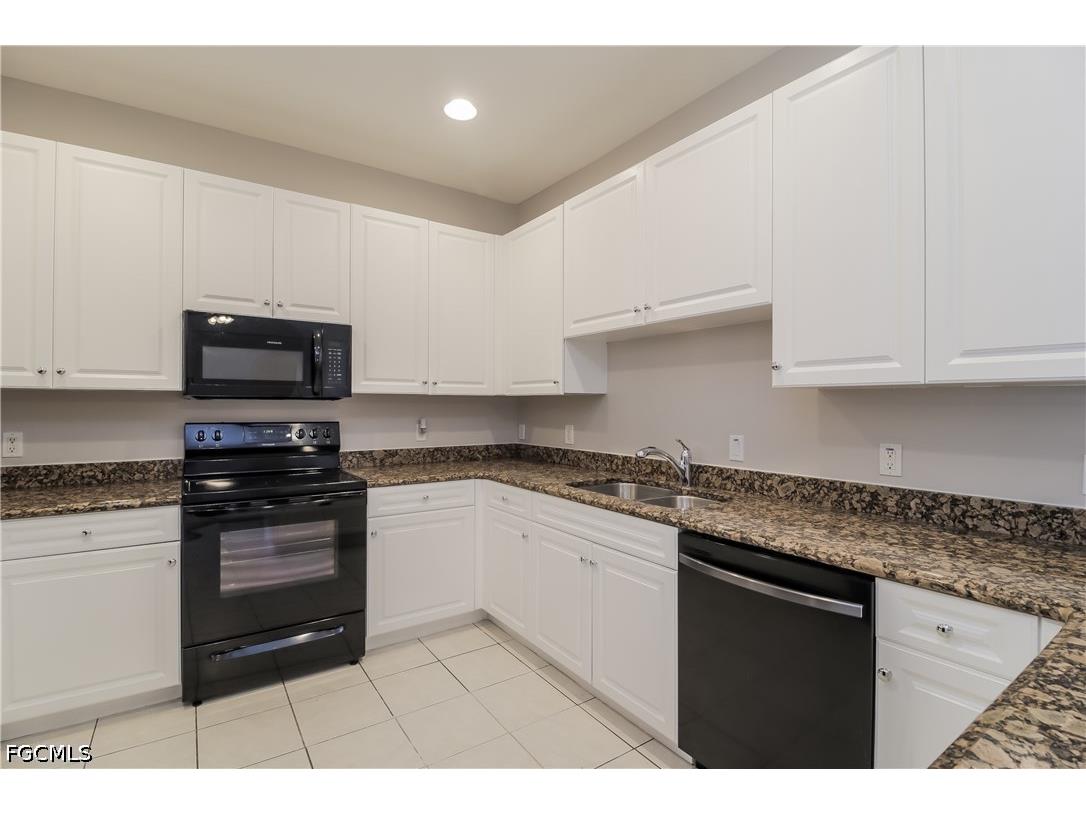 1013 SW 33rd Street Cape Coral FL 33914 2026029702 image5
