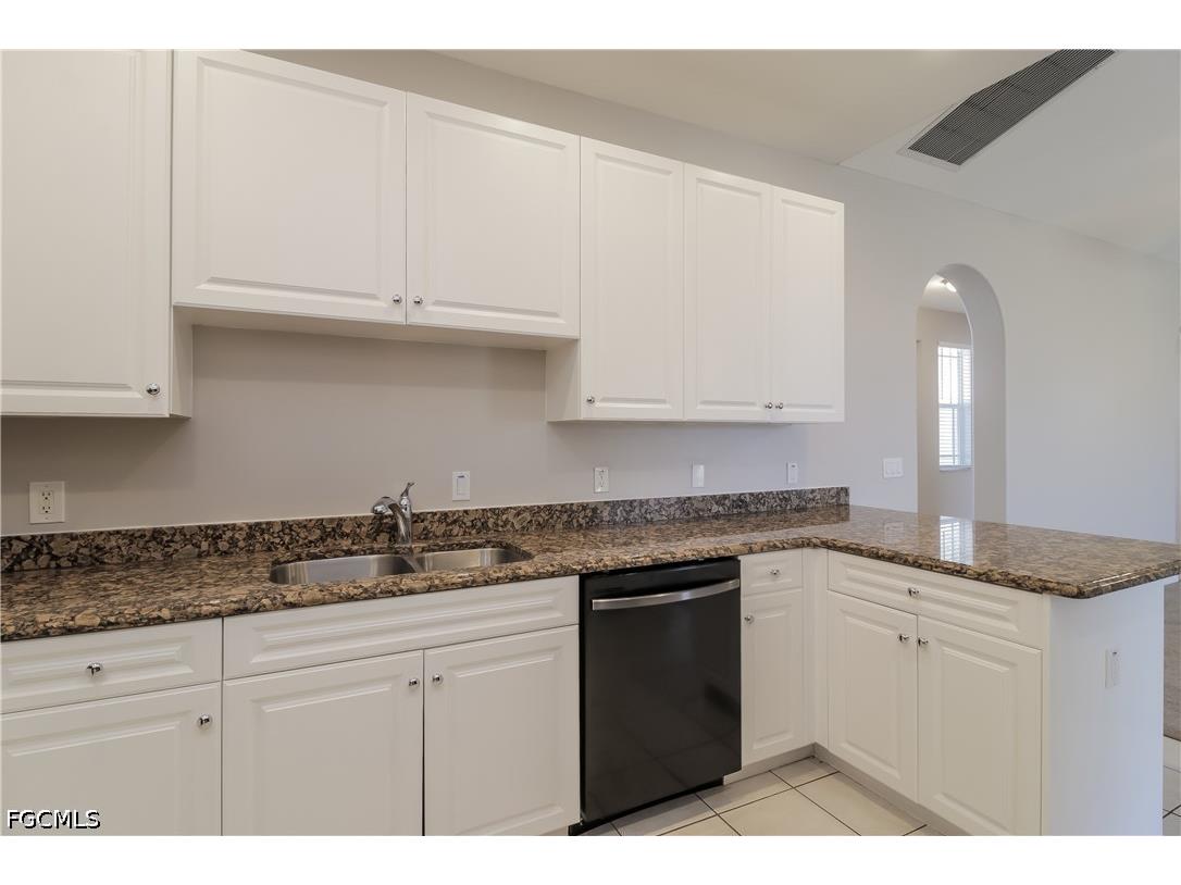 1013 SW 33rd Street Cape Coral FL 33914 2026029702 image6
