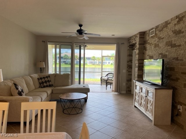10130 Colonial Country Club Boulevard #707 Fort Myers FL 33913 2025024336 image3