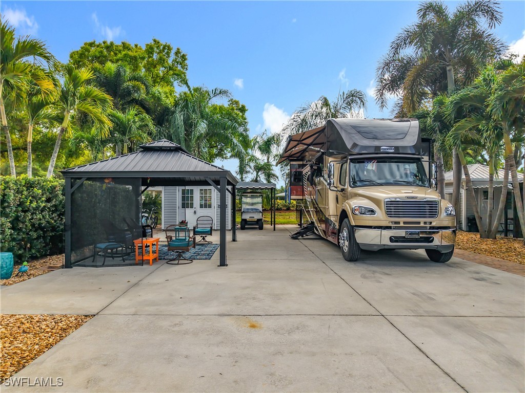 10130 Shadowood Court Fort Myers FL 33905 225042464 image1