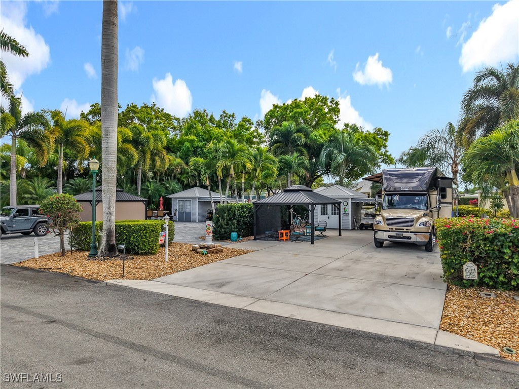 10130 Shadowood Court Fort Myers FL 33905 225042464 image4