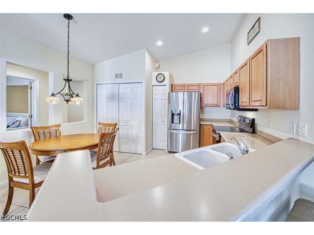 10135 Colonial Country Club Boulevard #1202 Fort Myers FL 33913 2026013843 image12
