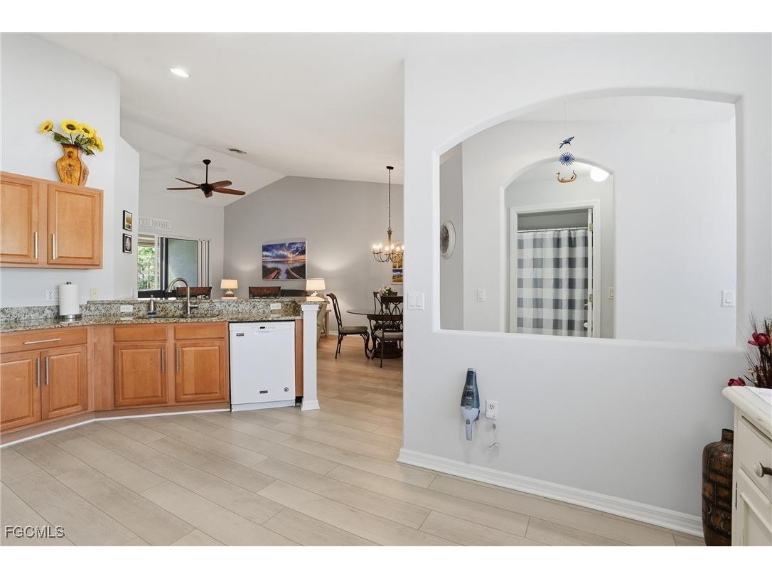 10137 Colonial Country Club Boulevard #1103 Fort Myers FL 33913 2026003195 image17