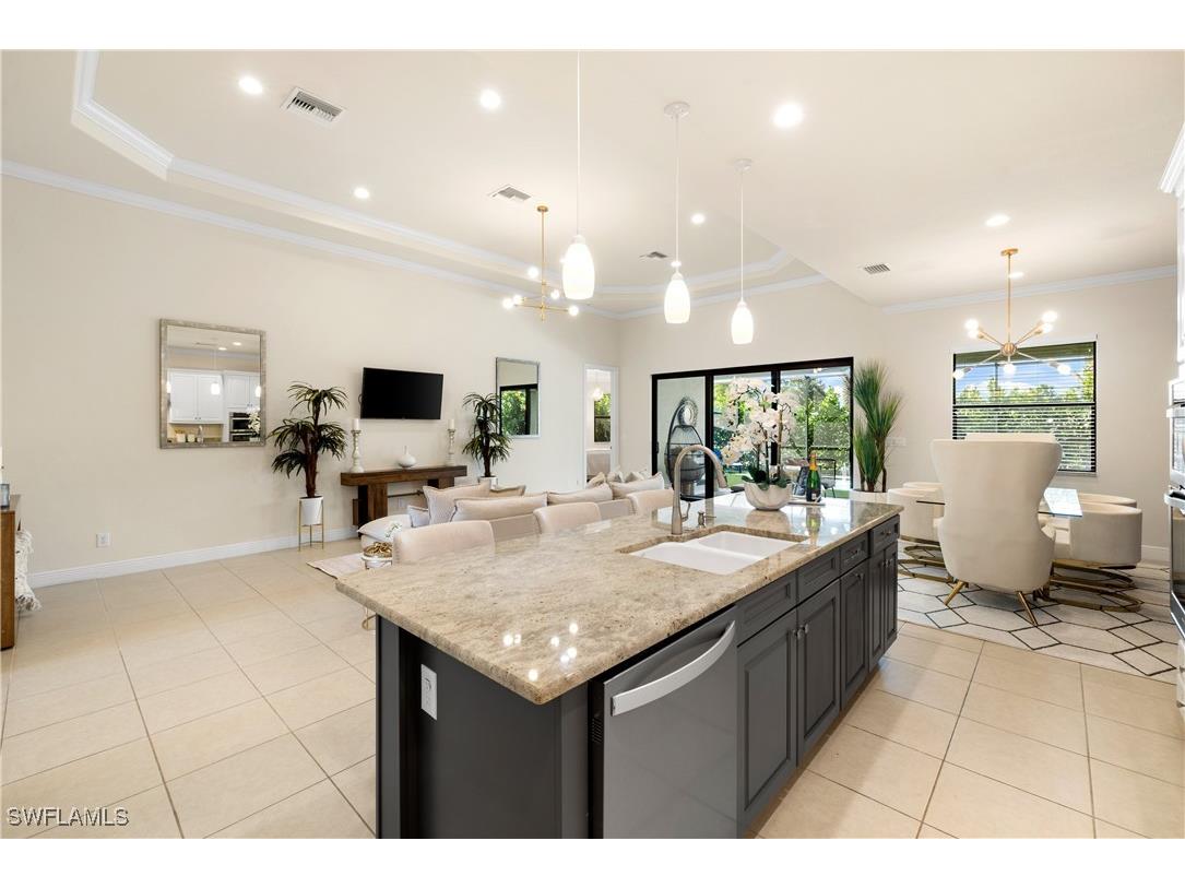 10137 Florence Circle Naples FL 34119 225076841 image8