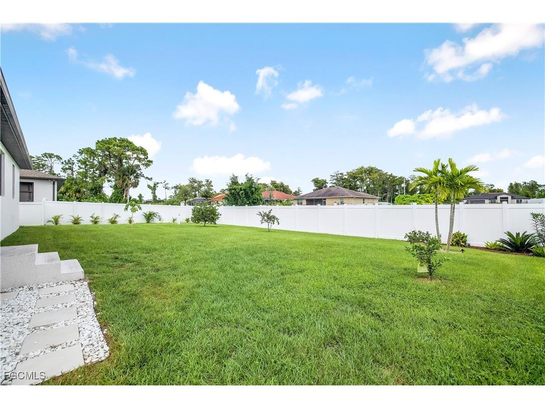 1014 Angelo Avenue Lehigh Acres FL 33971 2025010182 image23