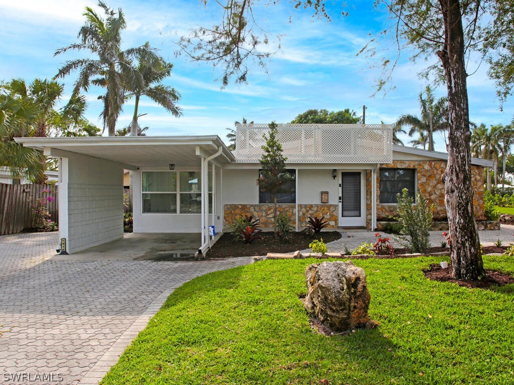 1014 Broad Avenue N Naples FL 34102 226006305 image1