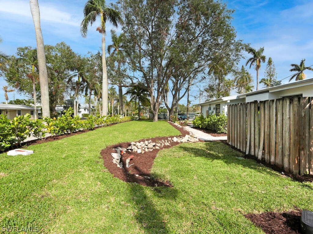 1014 Broad Avenue N Naples FL 34102 226006305 image33