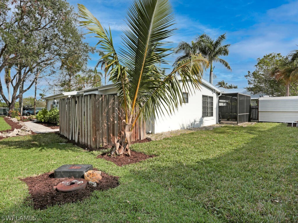 1014 Broad Avenue N Naples FL 34102 226006305 image7