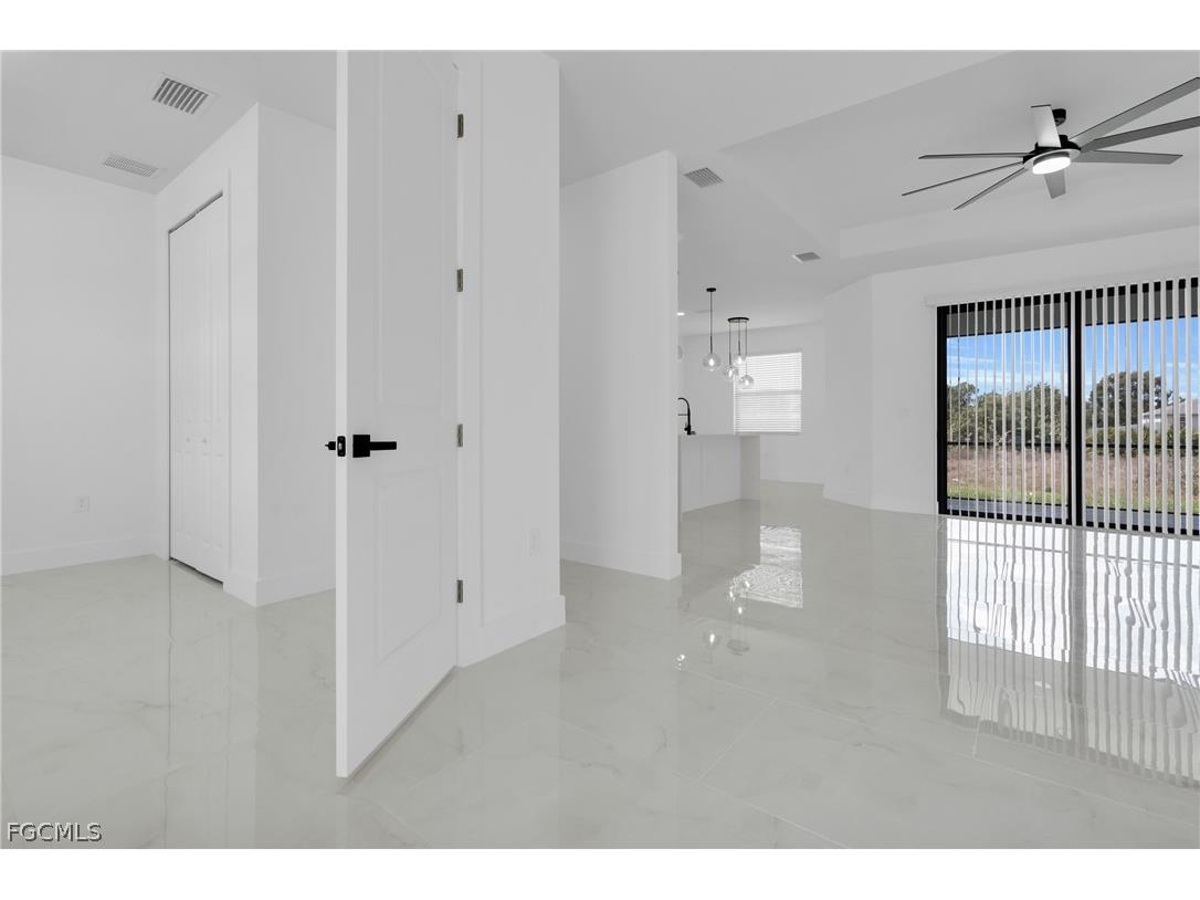 1014 Countess Avenue Lehigh Acres FL 33974 2026008543 image7