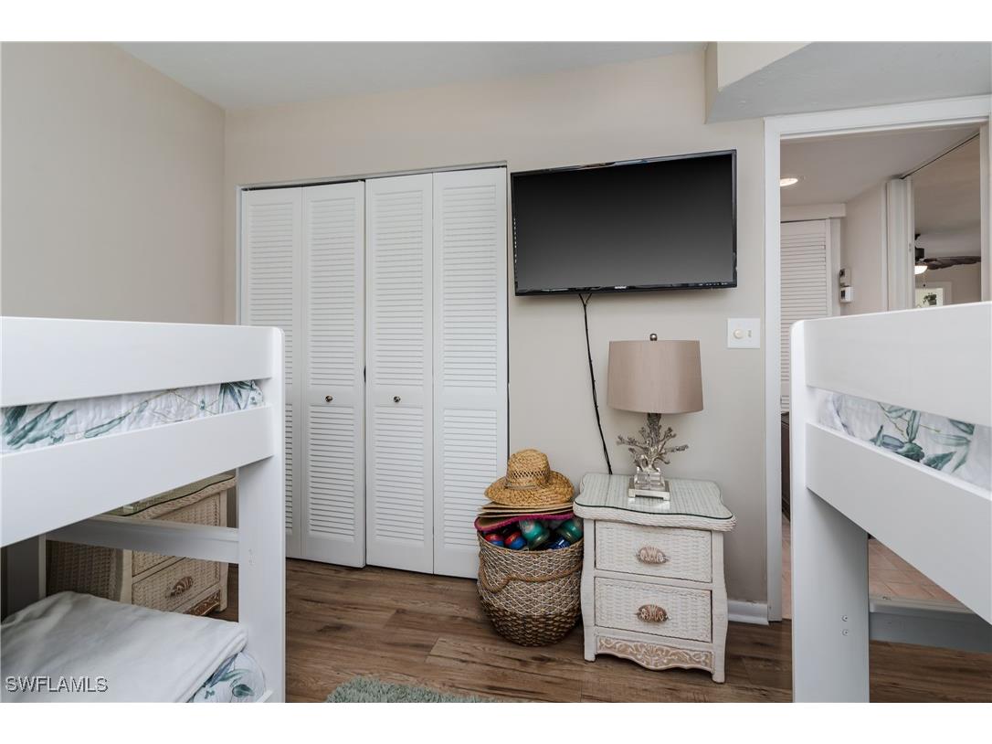 1014 Manatee Road #F102 Naples FL 34114 225038088 image18