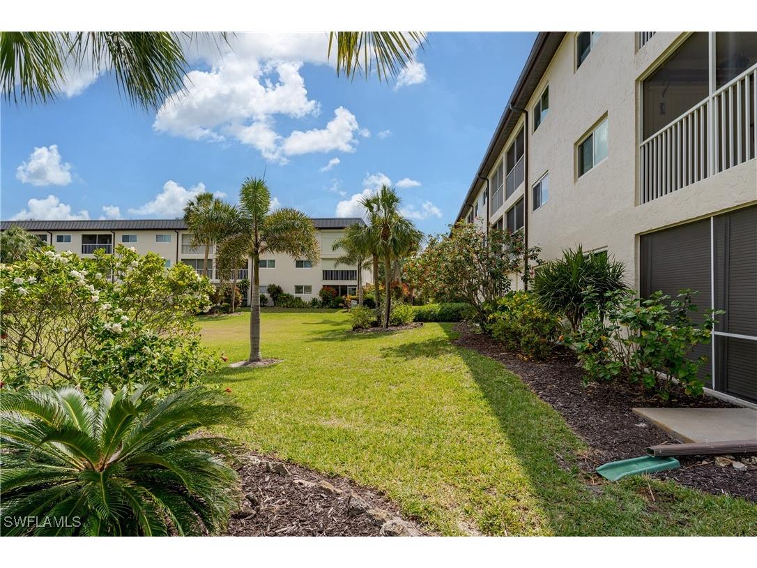 1014 Manatee Road #F102 Naples FL 34114 225038088 image22