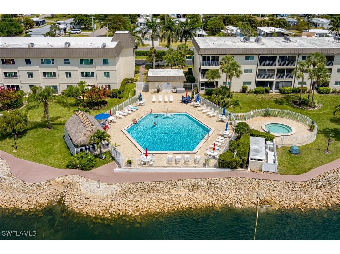 1014 Manatee Road #F102 Naples FL 34114 225038088 image26