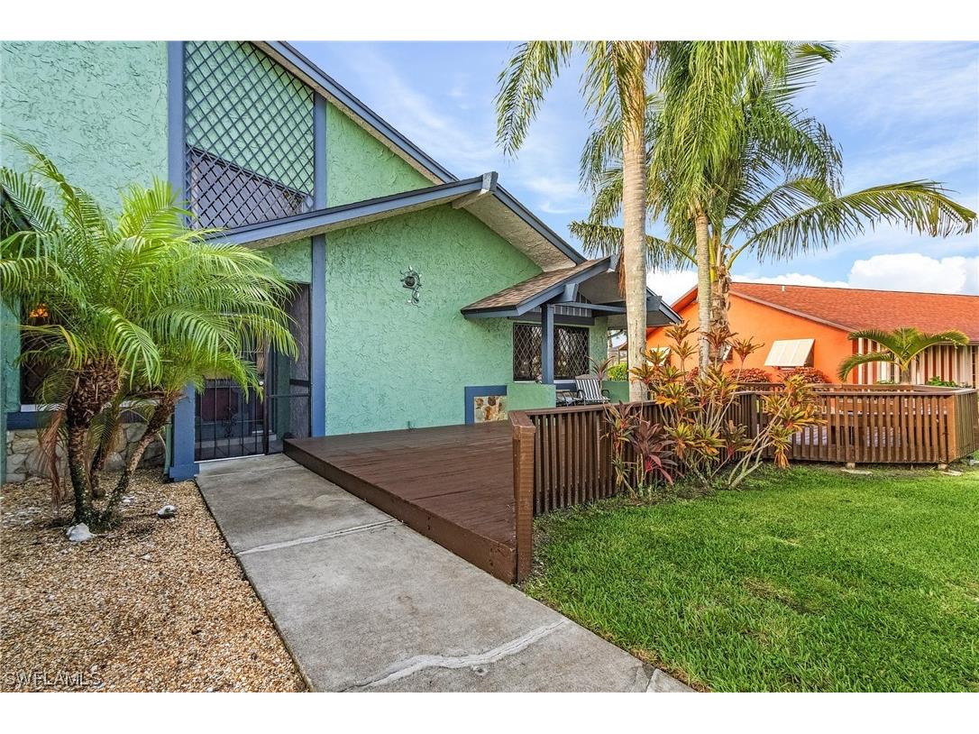 1014 SE 16th Terrace Cape Coral FL 33990 223070423 image1