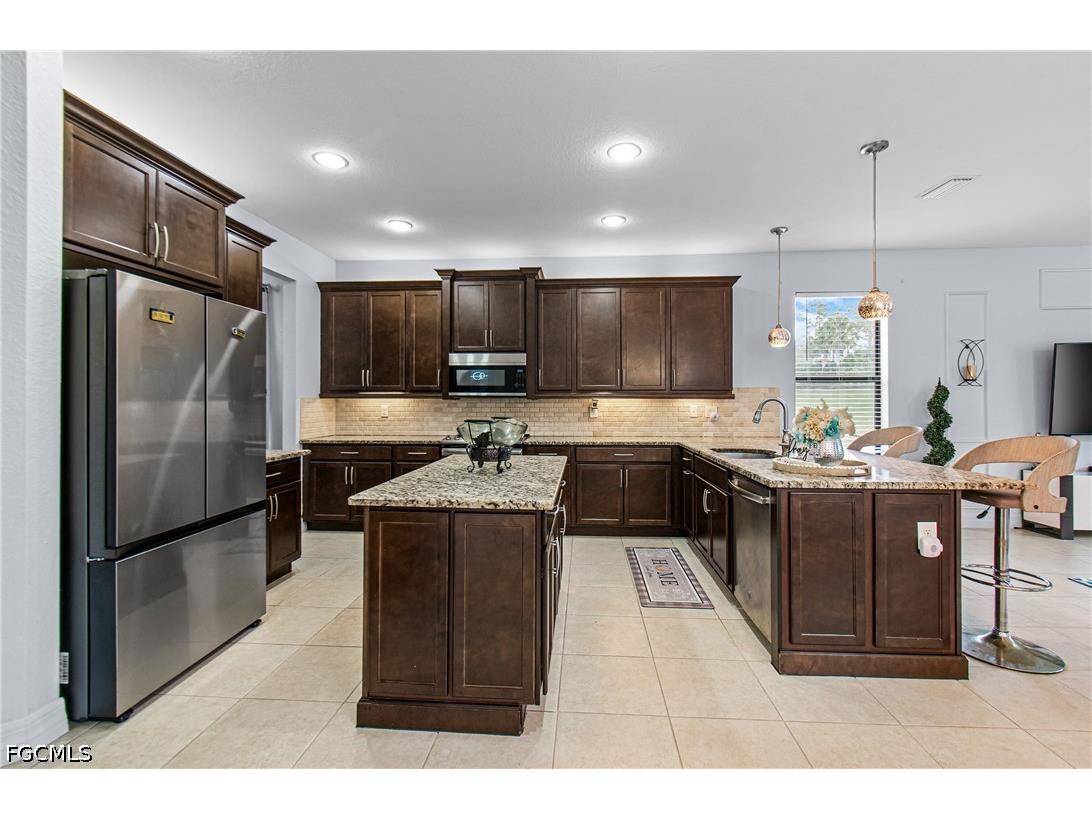 10143 Chesapeake Bay Drive Fort Myers FL 33913 2026021365 image3