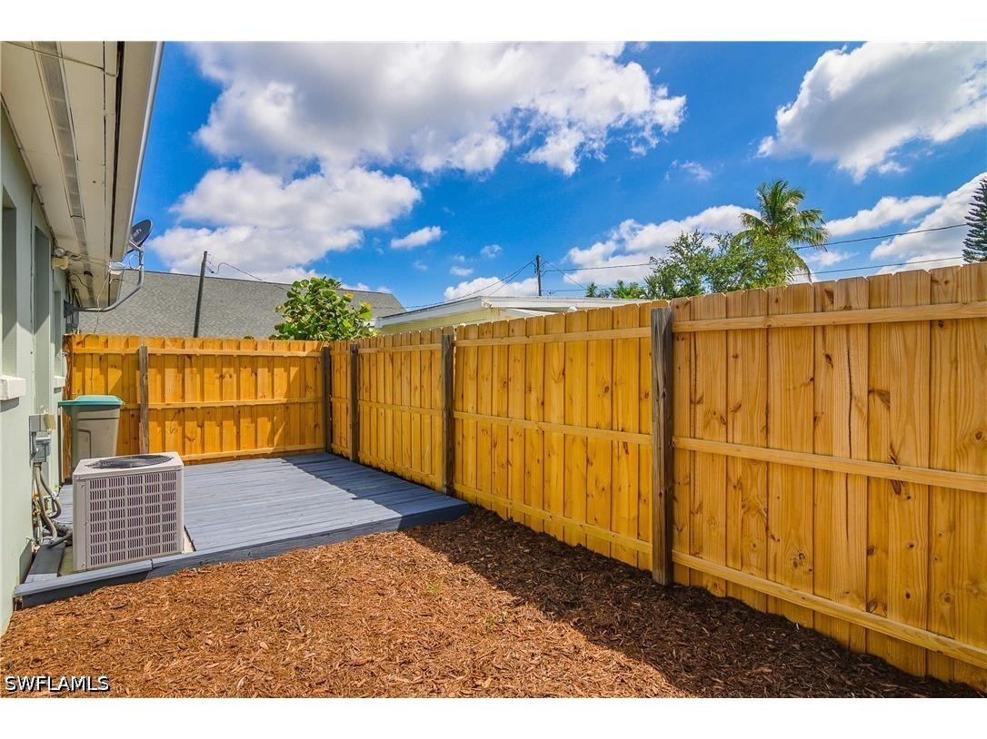 1015 10th Avenue N #1011 Naples FL 34102 226018934 image6