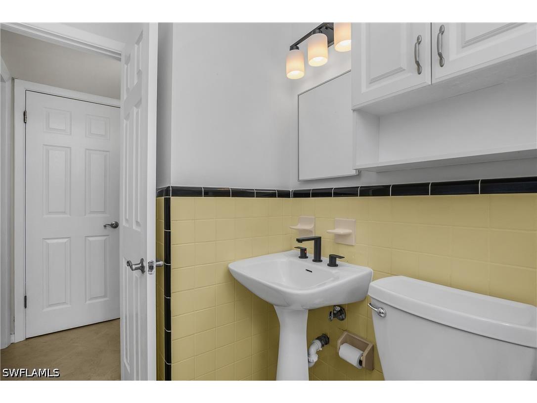 1015 10th Avenue N #1011 Naples FL 34102 226018934 image7