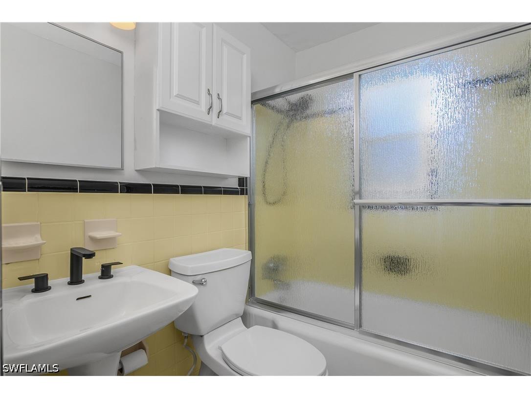 1015 10th Avenue N #1011 Naples FL 34102 226018934 image8