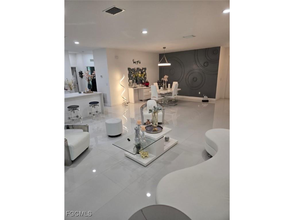 1015 Balboa Avenue Labelle FL 33935 2025000073 image14