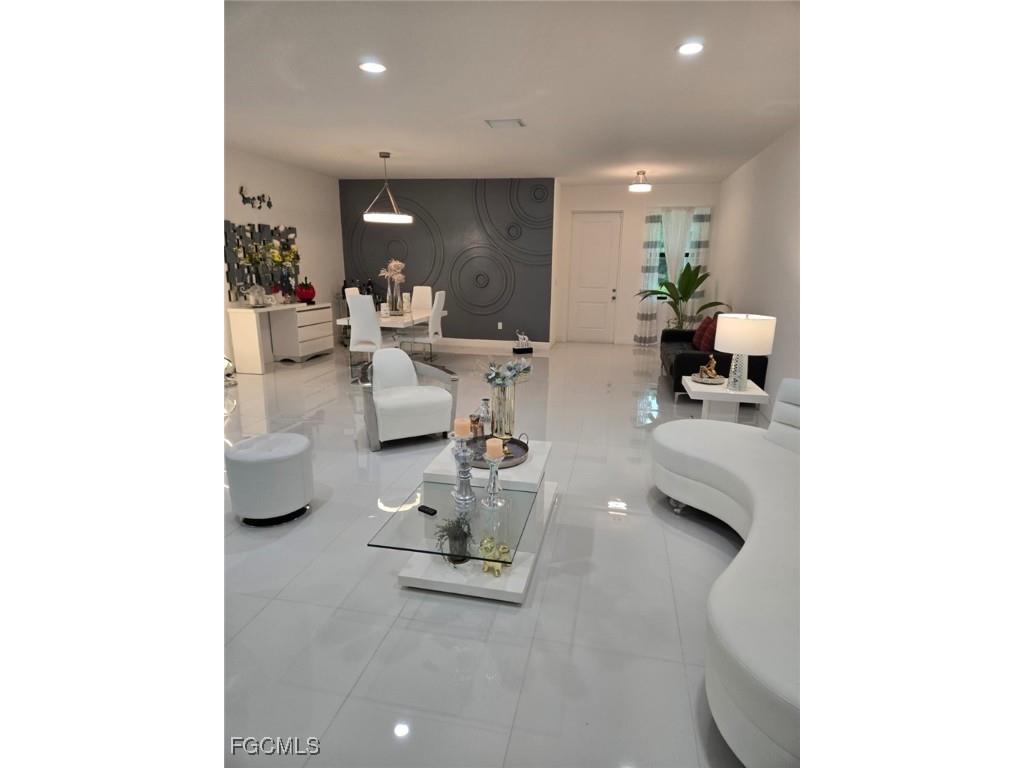 1015 Balboa Avenue Labelle FL 33935 2025000073 image8