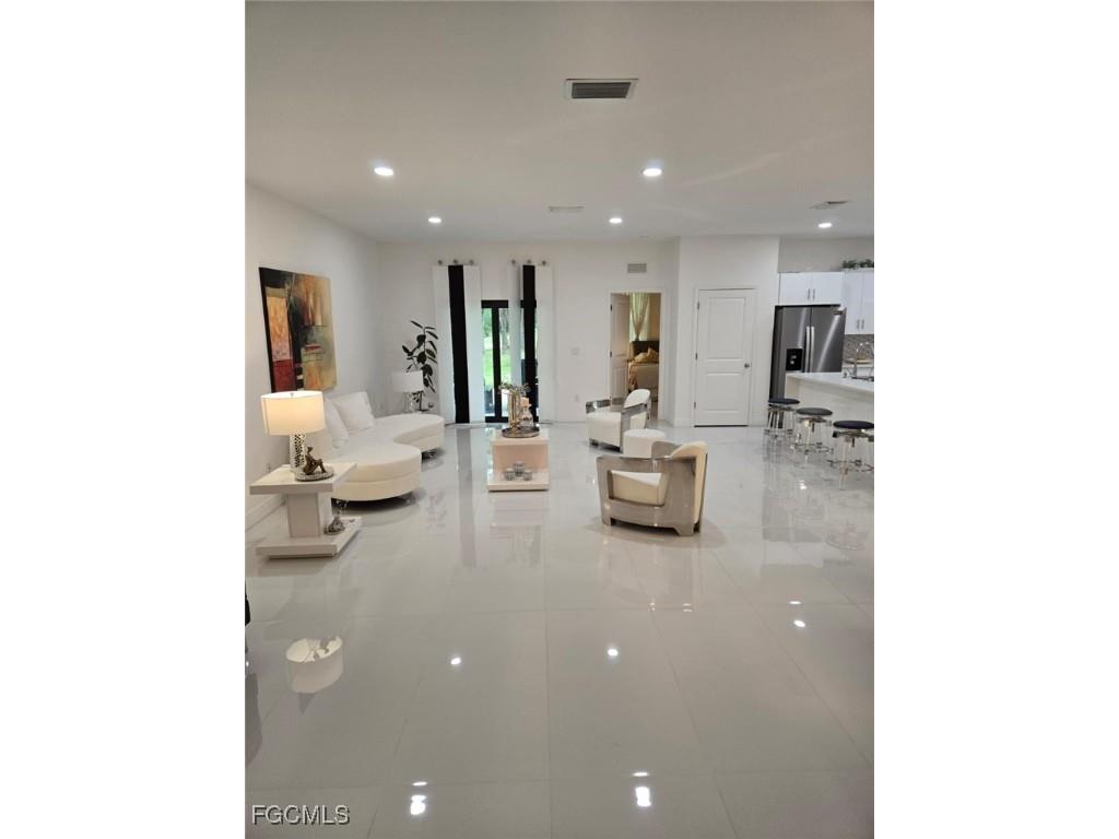 1015 Balboa Avenue Labelle FL 33935 2025000073 image9