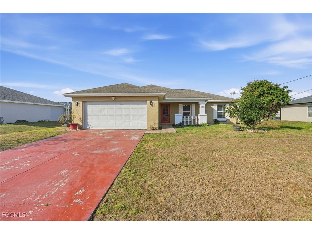 1015 Chapel Avenue Lehigh Acres FL 33971 2026001212 image1